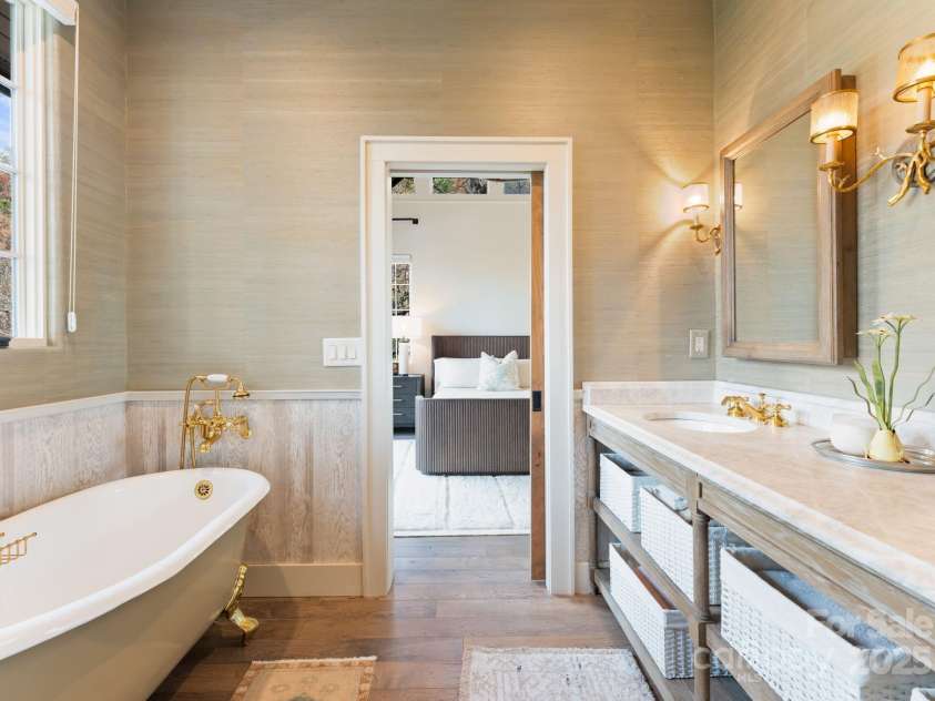 87 & 91 Salt Rock Court, Highlands, NC 28741.  MLS# CAR4228717, YatesRealty ID 2130. 