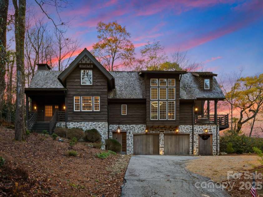 87 & 91 Salt Rock Court, Highlands, NC 28741.  MLS# CAR4228717, YatesRealty ID 2130. 