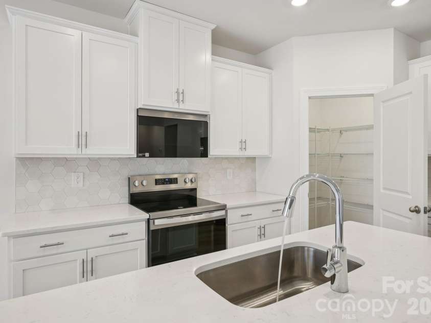 2485 Maxton Drive, Salisbury, NC 28144.  MLS# CAR4381037, YatesRealty ID 21300. 
