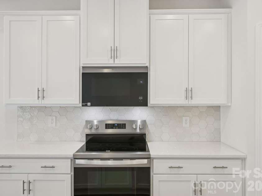 2485 Maxton Drive, Salisbury, NC 28144.  MLS# CAR4381037, YatesRealty ID 21300. 