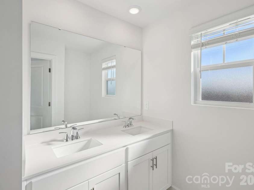 2485 Maxton Drive, Salisbury, NC 28144.  MLS# CAR4381037, YatesRealty ID 21300. 