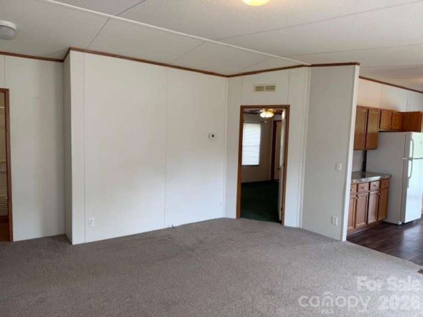 131 Davis Ridge Drive, Shelby, NC 28152.  MLS# CAR4380799, YatesRealty ID 21301. 