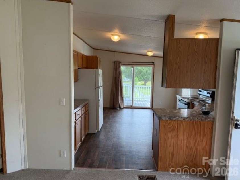 131 Davis Ridge Drive, Shelby, NC 28152.  MLS# CAR4380799, YatesRealty ID 21301. 