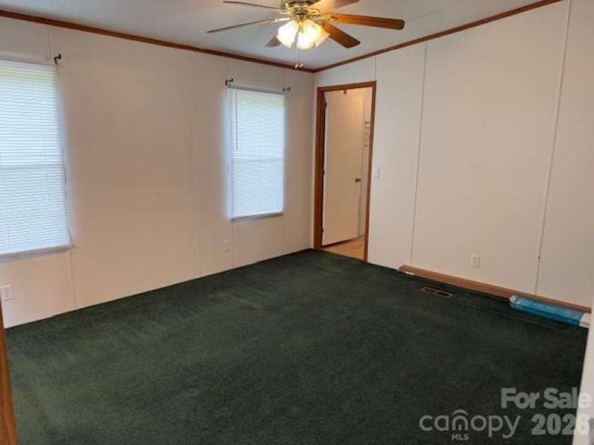 131 Davis Ridge Drive, Shelby, NC 28152.  MLS# CAR4380799, YatesRealty ID 21301. 