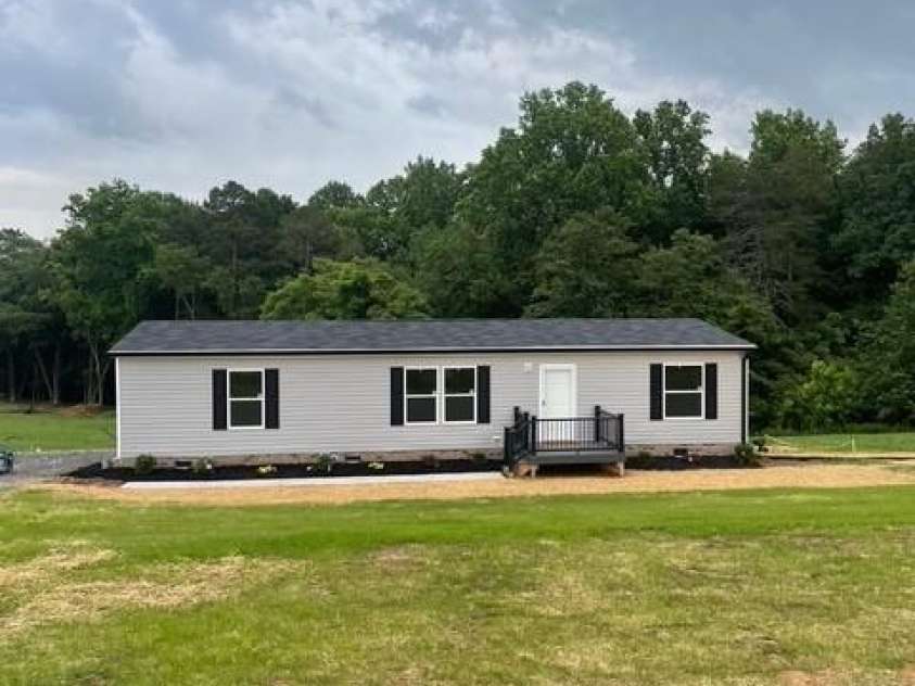 514 Eagle Mills Road, Hamptonville, NC 27020.  MLS# CAR4224925, YatesRealty ID 21306. 