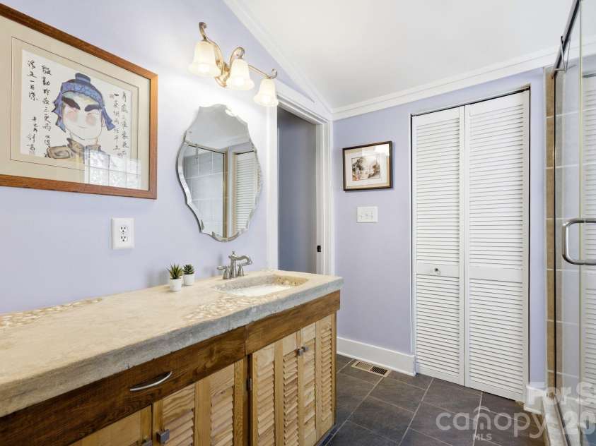 734 Herrin Avenue, Charlotte, NC 28205.  MLS# CAR4374397, YatesRealty ID 21307. 