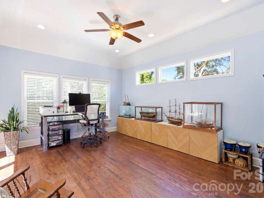 734 Herrin Avenue, Charlotte, NC 28205.  MLS# CAR4374397, YatesRealty ID 21307. 