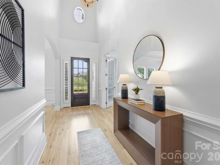 1009 Princessa Drive, Matthews, NC 28104.  MLS# CAR4378075, YatesRealty ID 21308. 