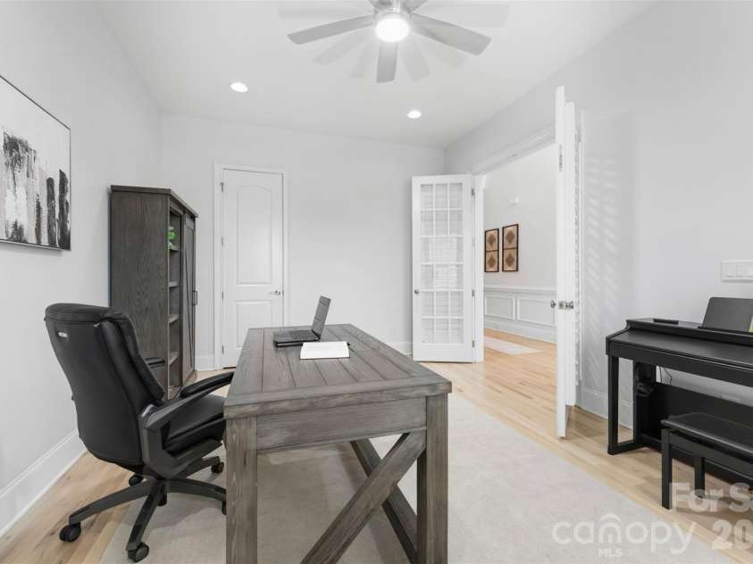 1009 Princessa Drive, Matthews, NC 28104.  MLS# CAR4378075, YatesRealty ID 21308. 