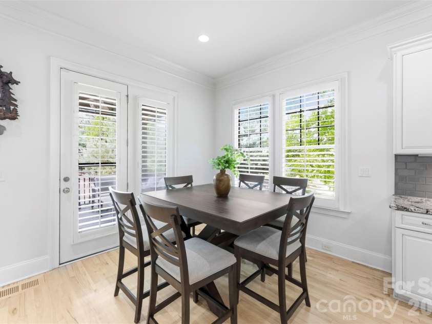 1009 Princessa Drive, Matthews, NC 28104.  MLS# CAR4378075, YatesRealty ID 21308. 