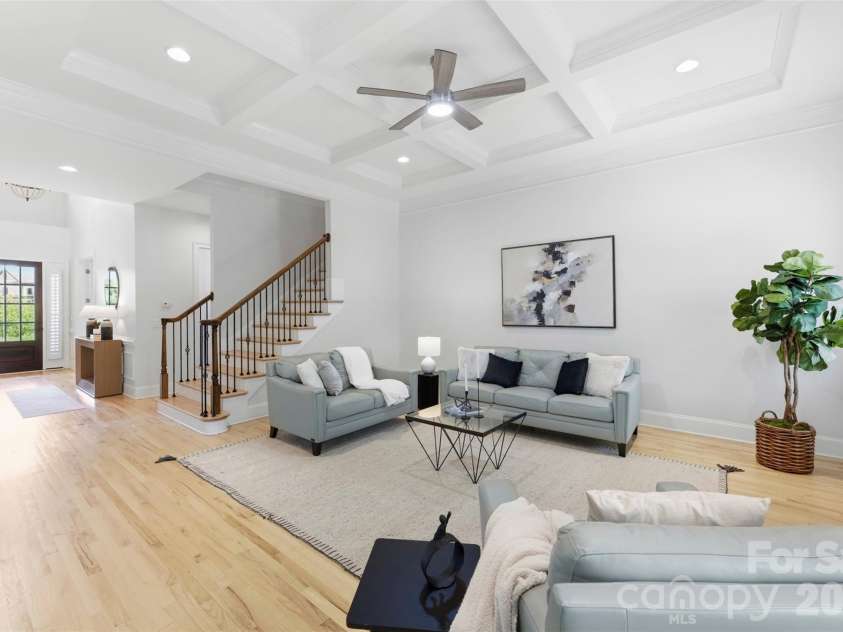 1009 Princessa Drive, Matthews, NC 28104.  MLS# CAR4378075, YatesRealty ID 21308. 