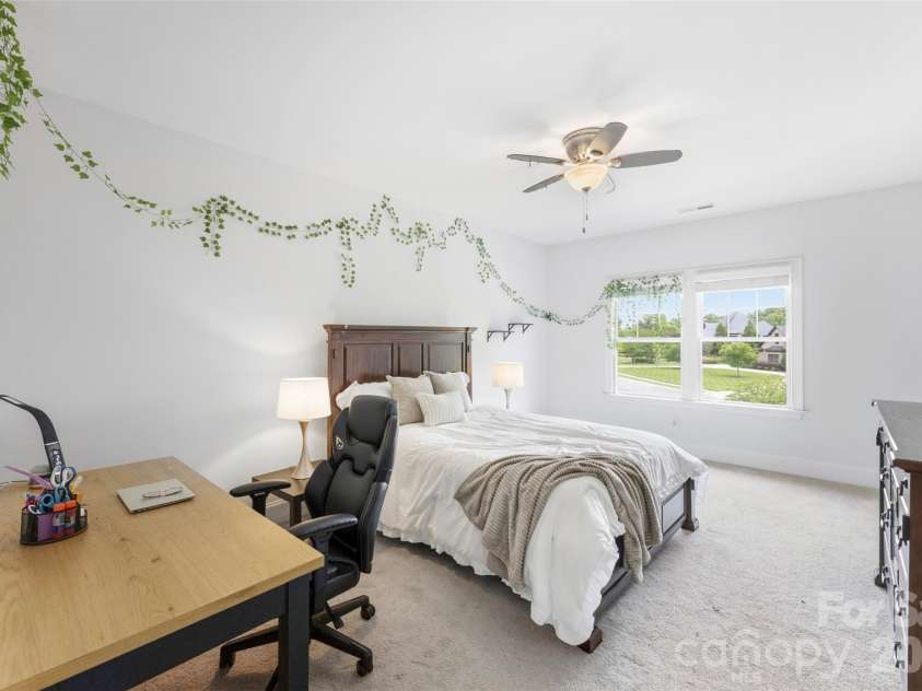 1009 Princessa Drive, Matthews, NC 28104.  MLS# CAR4378075, YatesRealty ID 21308. 