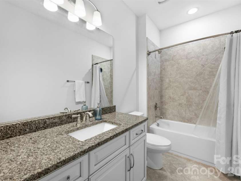 1009 Princessa Drive, Matthews, NC 28104.  MLS# CAR4378075, YatesRealty ID 21308. 
