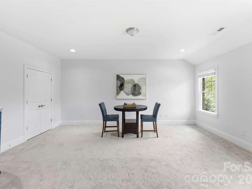 1009 Princessa Drive, Matthews, NC 28104.  MLS# CAR4378075, YatesRealty ID 21308. 
