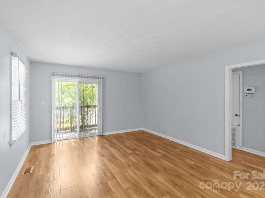 221 Cedar Street, Charlotte, NC 28202.  MLS# CAR4268658, YatesRealty ID 21309. Unit A