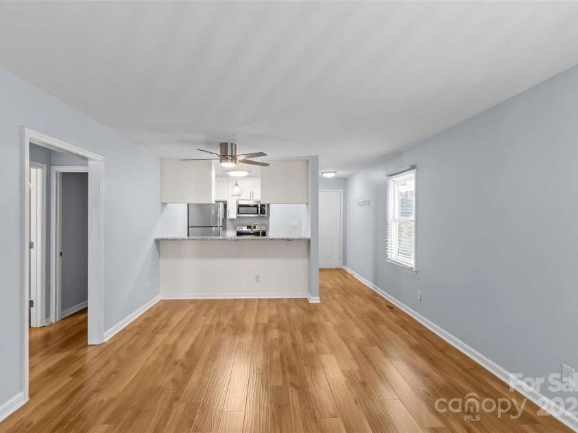 221 Cedar Street, Charlotte, NC 28202.  MLS# CAR4268658, YatesRealty ID 21309. Unit A