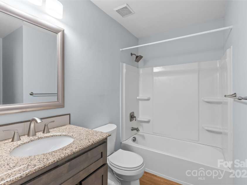 221 Cedar Street, Charlotte, NC 28202.  MLS# CAR4268658, YatesRealty ID 21309. Unit A