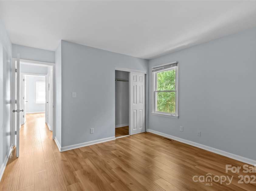 221 Cedar Street, Charlotte, NC 28202.  MLS# CAR4268658, YatesRealty ID 21309. Unit A