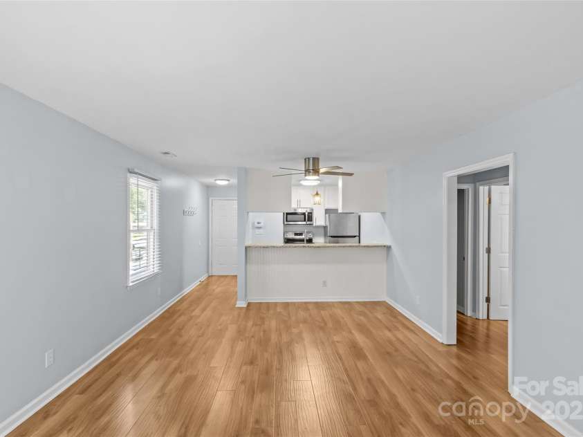 221 Cedar Street, Charlotte, NC 28202.  MLS# CAR4268658, YatesRealty ID 21309. Unit D