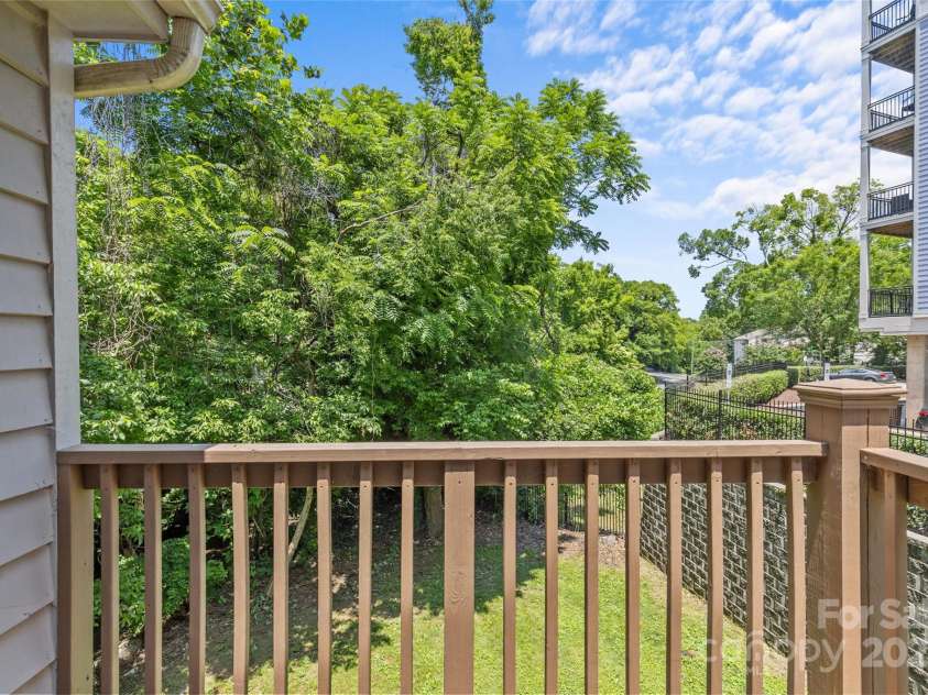 221 Cedar Street, Charlotte, NC 28202.  MLS# CAR4268658, YatesRealty ID 21309. Unit D