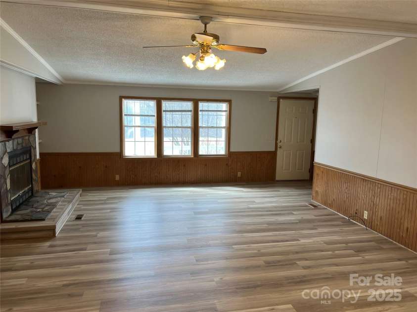 112 and 154 Merri Drive, Hendersonville, NC 28792.  MLS# CAR4184077, YatesRealty ID 2131. 