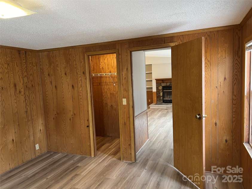 112 and 154 Merri Drive, Hendersonville, NC 28792.  MLS# CAR4184077, YatesRealty ID 2131. 