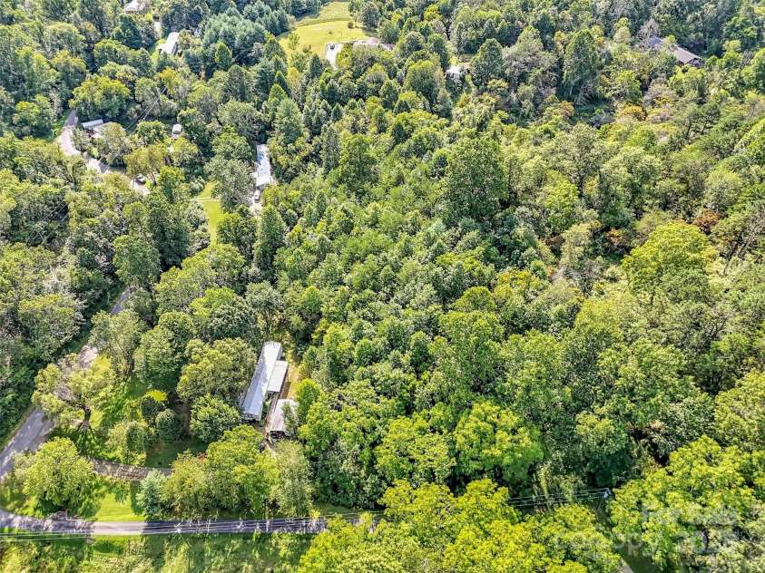 323 Jody Cove, Canton, NC 28716.  MLS# CAR4298691, YatesRealty ID 2131. 