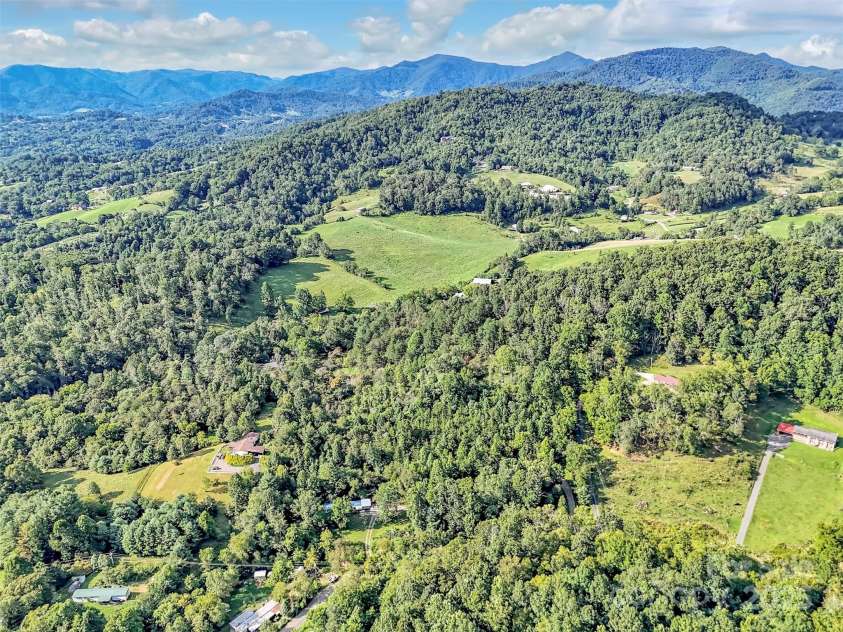 323 Jody Cove, Canton, NC 28716.  MLS# CAR4298691, YatesRealty ID 2131. 