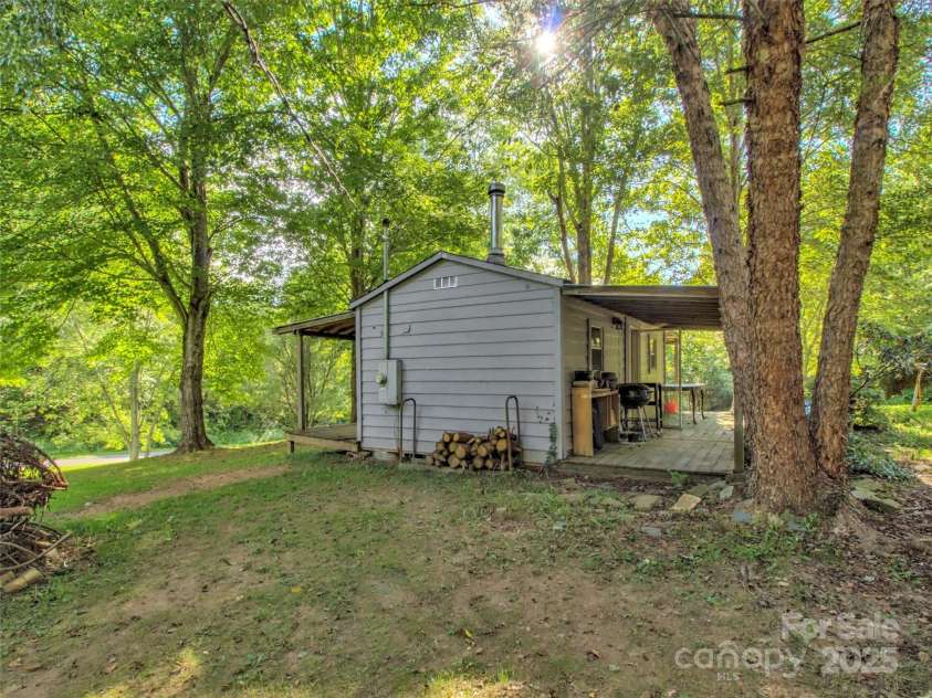 323 Jody Cove, Canton, NC 28716.  MLS# CAR4298691, YatesRealty ID 2131. 