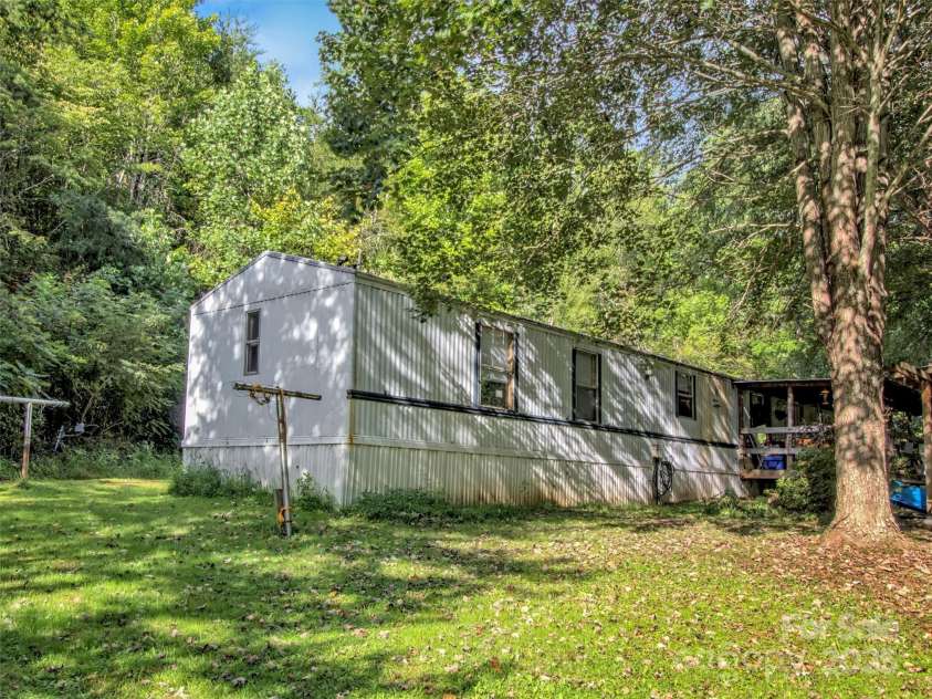 323 Jody Cove, Canton, NC 28716.  MLS# CAR4298691, YatesRealty ID 2131. 