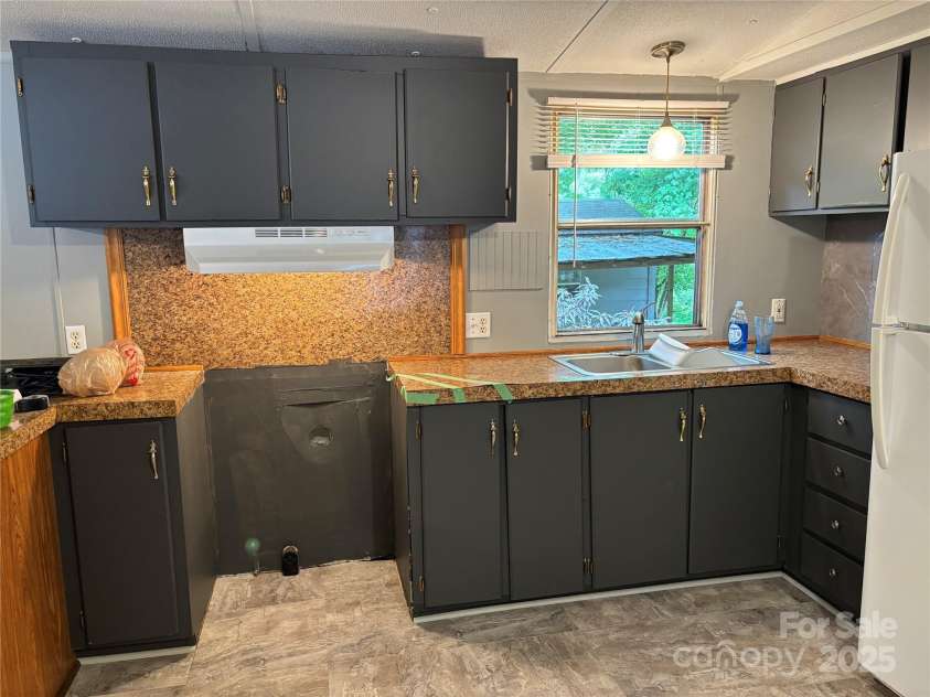 323 Jody Cove, Canton, NC 28716.  MLS# CAR4298691, YatesRealty ID 2131. 