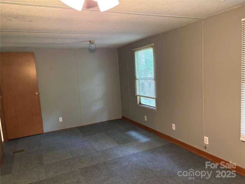 323 Jody Cove, Canton, NC 28716.  MLS# CAR4298691, YatesRealty ID 2131. 