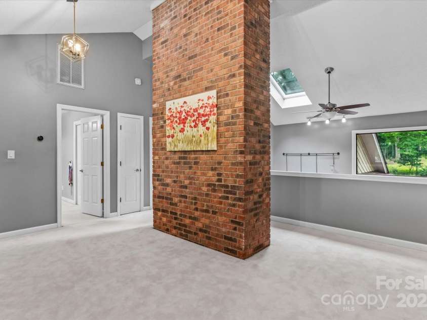 138 Ardmore Place, Mooresville, NC 28117.  MLS# CAR4270841, YatesRealty ID 21310. 