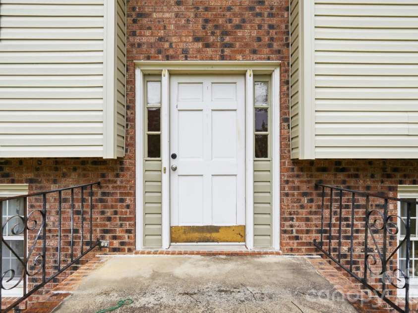 908 Forest Drive, Marshville, NC 28103.  MLS# CAR4374661, YatesRealty ID 21311. 