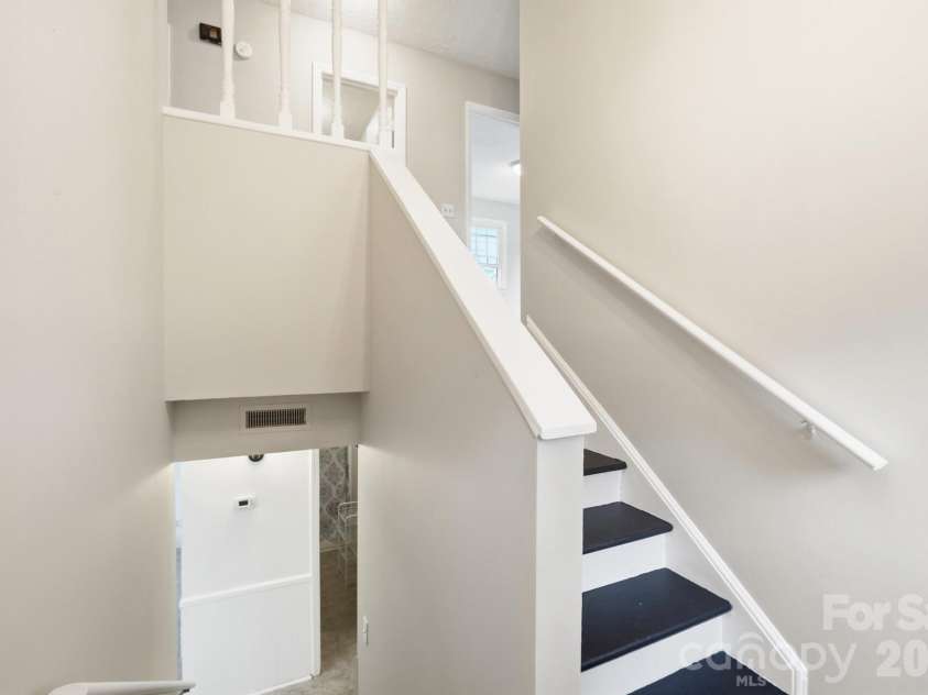 908 Forest Drive, Marshville, NC 28103.  MLS# CAR4374661, YatesRealty ID 21311. 