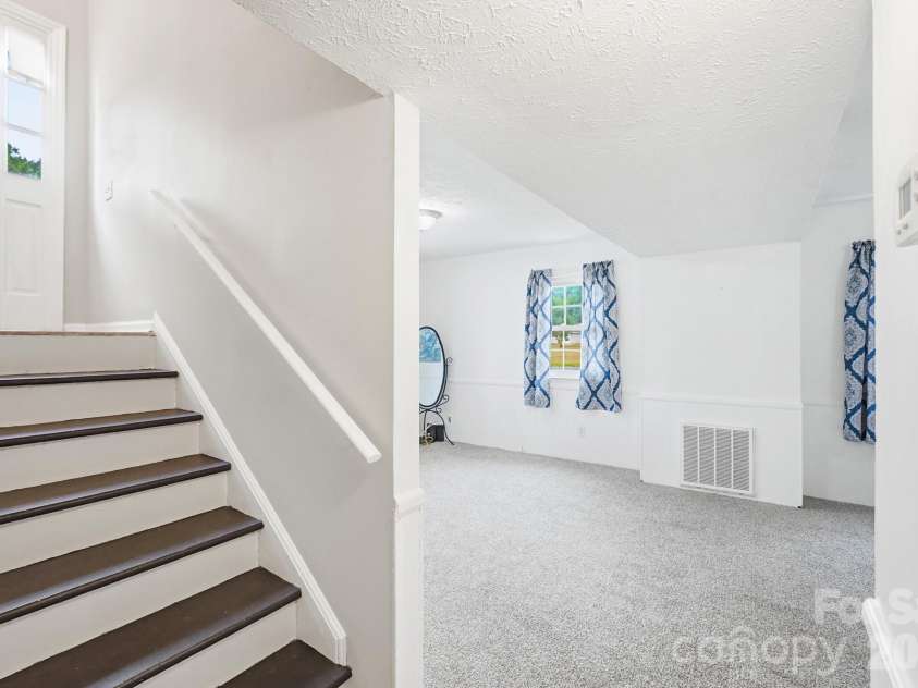 908 Forest Drive, Marshville, NC 28103.  MLS# CAR4374661, YatesRealty ID 21311. 
