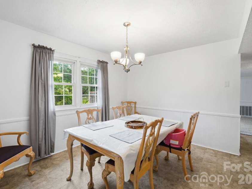 908 Forest Drive, Marshville, NC 28103.  MLS# CAR4374661, YatesRealty ID 21311. 