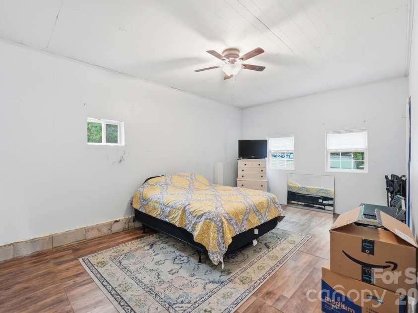 908 Forest Drive, Marshville, NC 28103.  MLS# CAR4374661, YatesRealty ID 21311. 