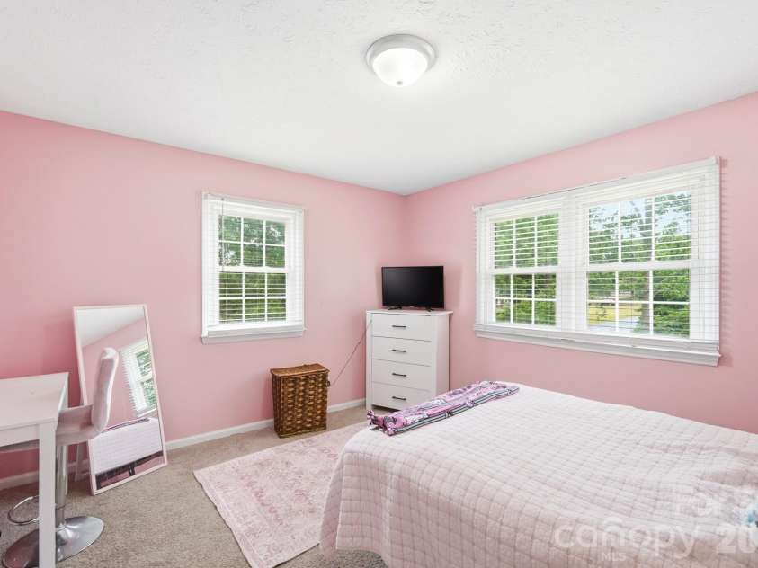 908 Forest Drive, Marshville, NC 28103.  MLS# CAR4374661, YatesRealty ID 21311. 
