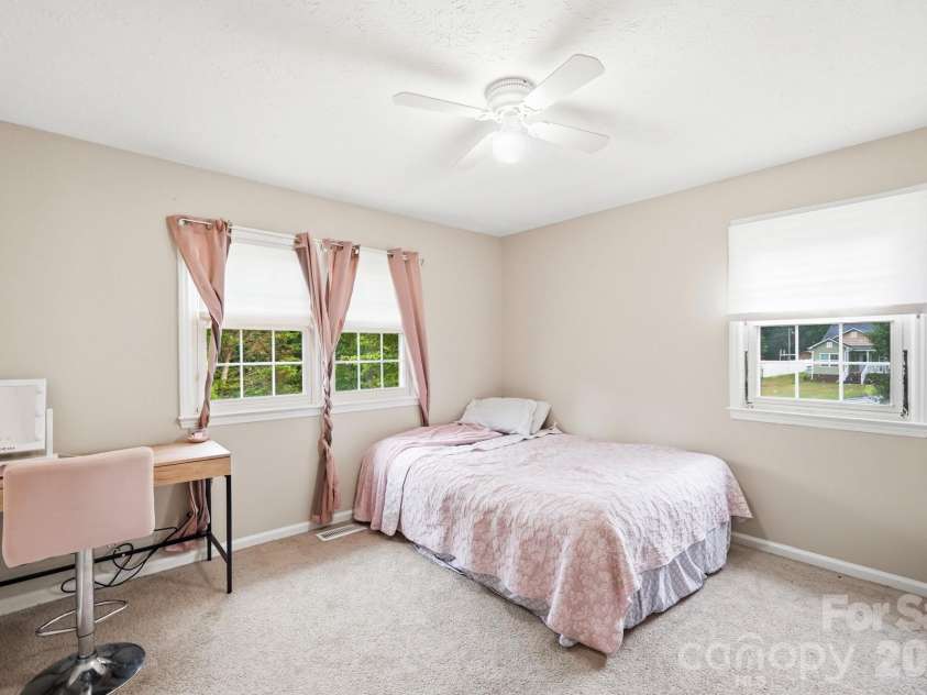 908 Forest Drive, Marshville, NC 28103.  MLS# CAR4374661, YatesRealty ID 21311. 