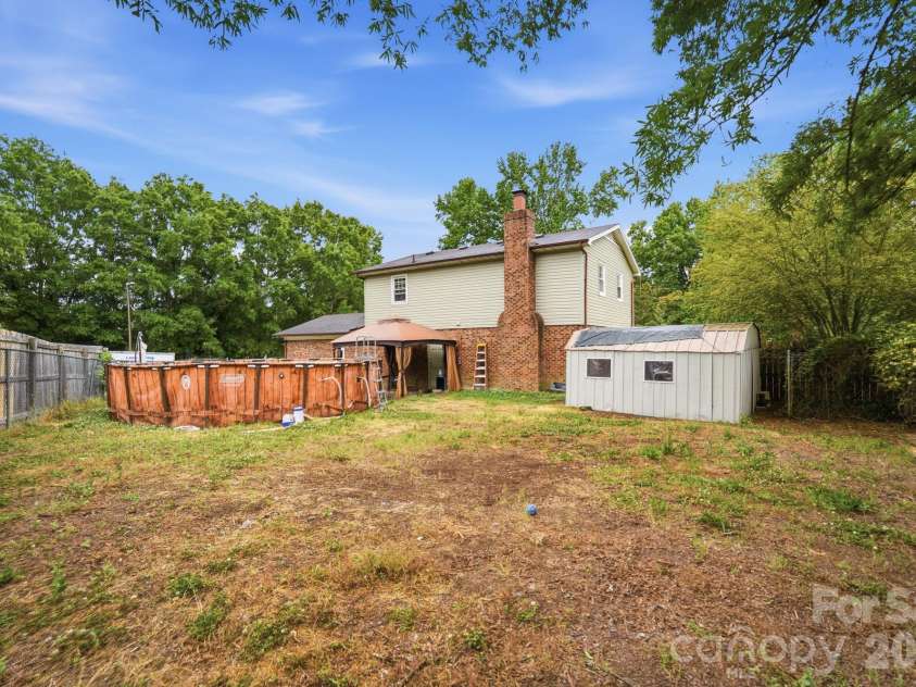 908 Forest Drive, Marshville, NC 28103.  MLS# CAR4374661, YatesRealty ID 21311. 