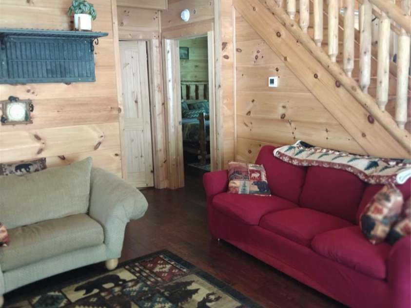 962 Laurel Mountain View Road, Flat Rock, NC 28731.  MLS# CAR4270563, YatesRealty ID 21311. 