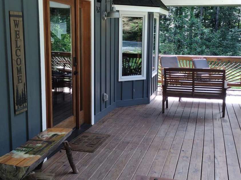 962 Laurel Mountain View Road, Flat Rock, NC 28731.  MLS# CAR4270563, YatesRealty ID 21311. 
