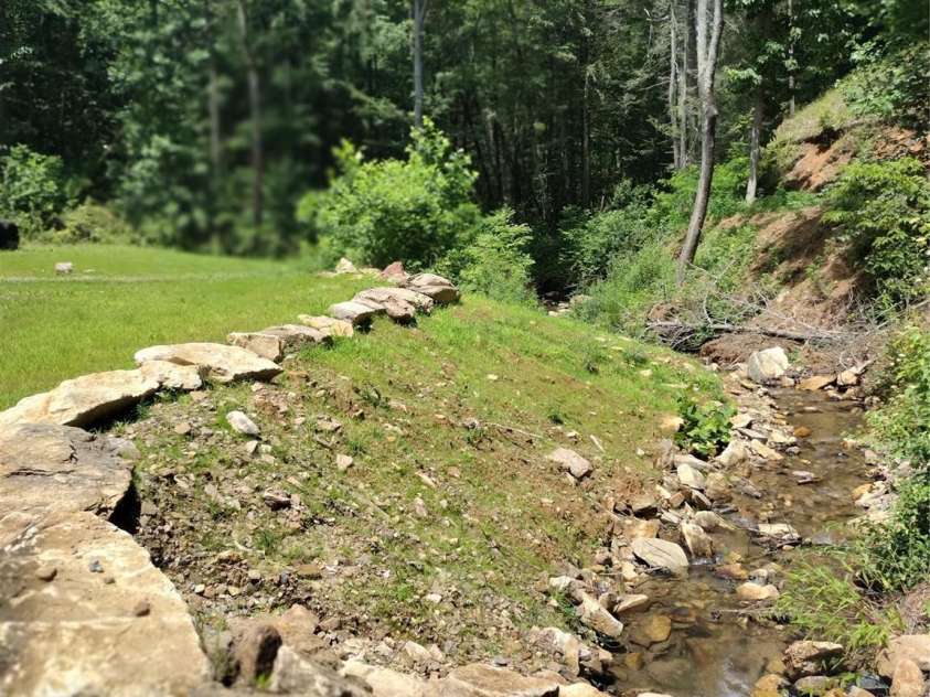 962 Laurel Mountain View Road, Flat Rock, NC 28731.  MLS# CAR4270563, YatesRealty ID 21311. 