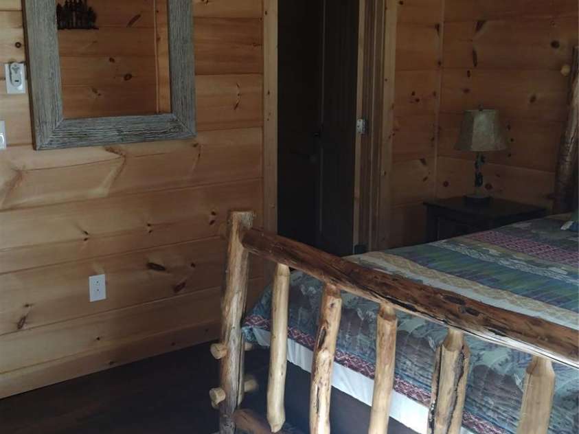 962 Laurel Mountain View Road, Flat Rock, NC 28731.  MLS# CAR4270563, YatesRealty ID 21311. Bedroom with half bath