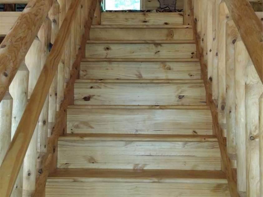 962 Laurel Mountain View Road, Flat Rock, NC 28731.  MLS# CAR4270563, YatesRealty ID 21311. Stairway to loft