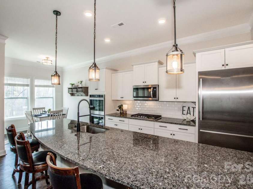 135 Coddle Way, Mooresville, NC 28115.  MLS# CAR4354327, YatesRealty ID 21312. 