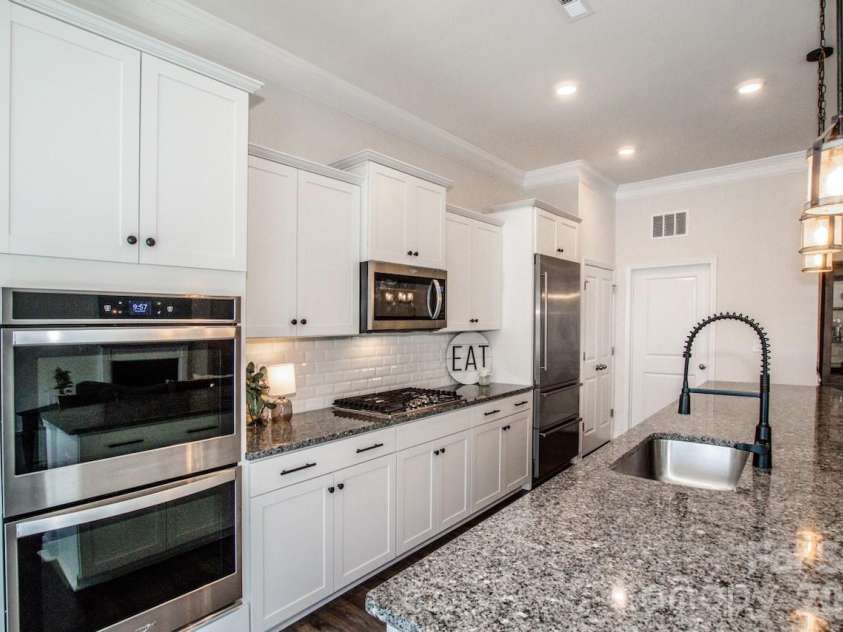 135 Coddle Way, Mooresville, NC 28115.  MLS# CAR4354327, YatesRealty ID 21312. 
