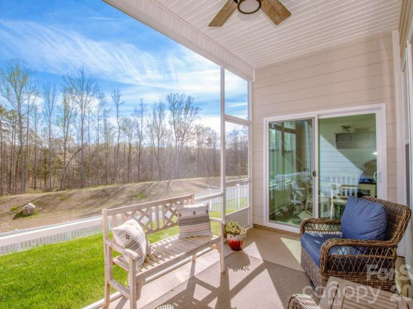 135 Coddle Way, Mooresville, NC 28115.  MLS# CAR4354327, YatesRealty ID 21312. 