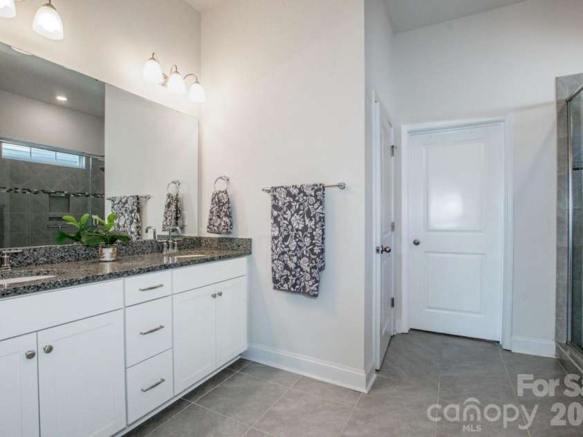 135 Coddle Way, Mooresville, NC 28115.  MLS# CAR4354327, YatesRealty ID 21312. 